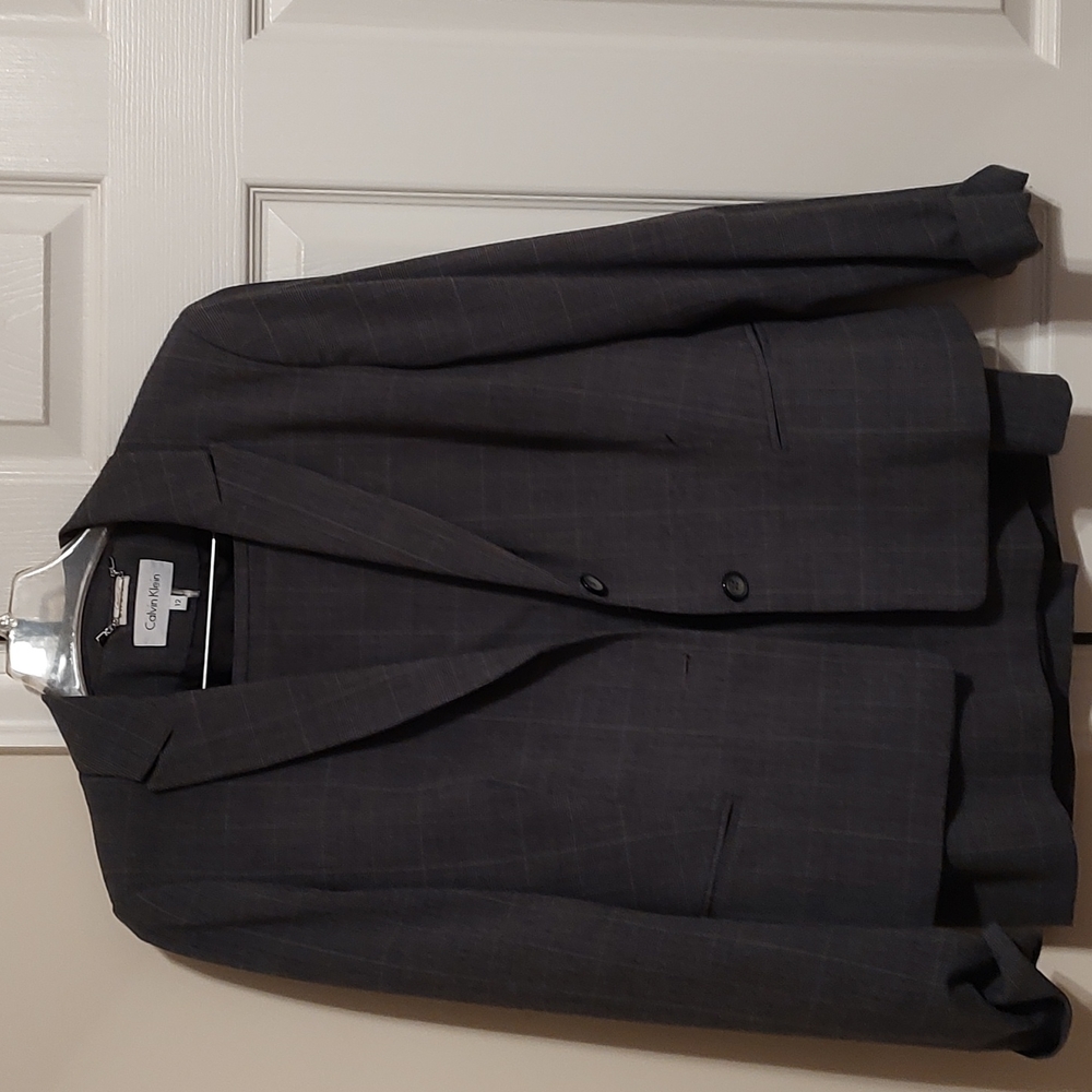 ***SUIT SALE***Calvin Klein suit bargain!!!!